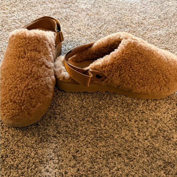 UGG Brown Lanah Clog Slipper - Picture 4 of 6